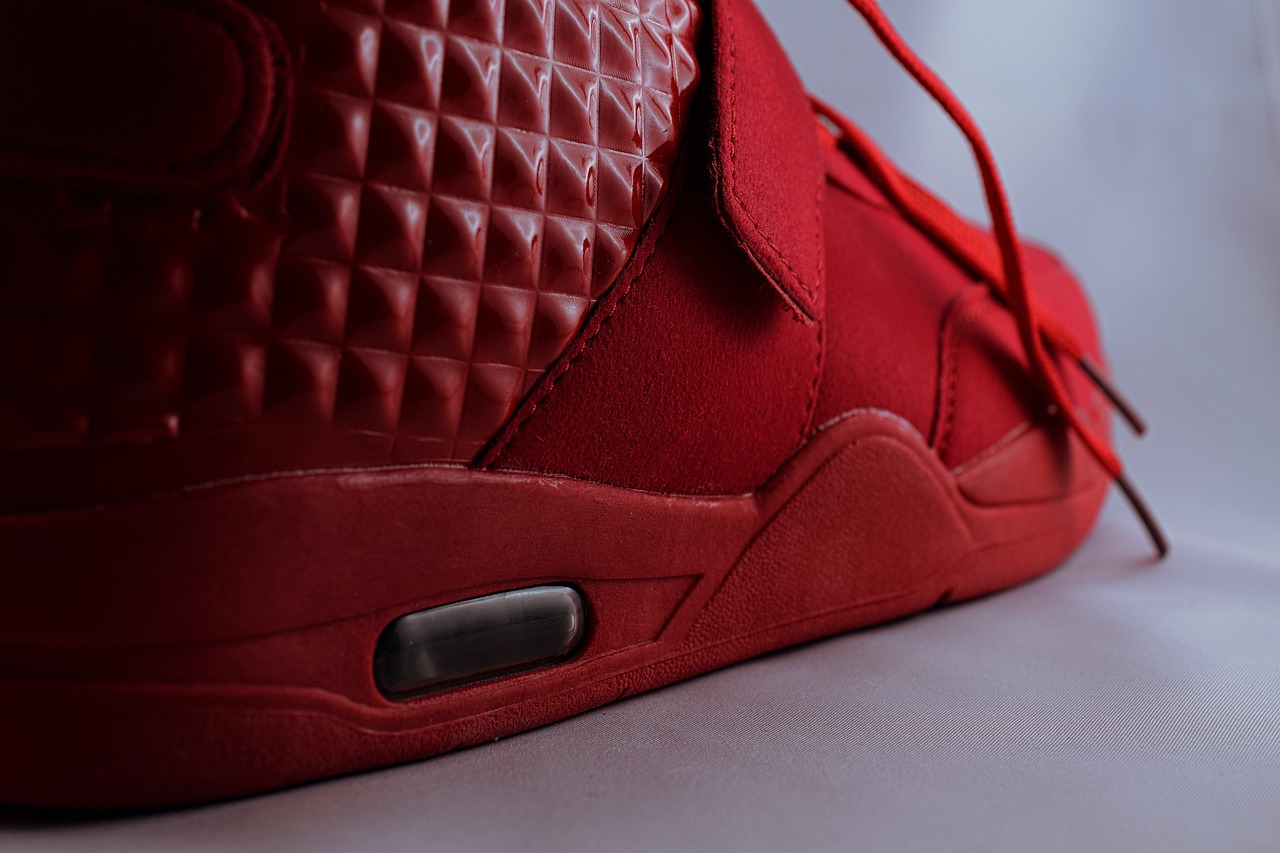 Nike最新款休閑鞋，時(shí)尚與舒適的完美融合