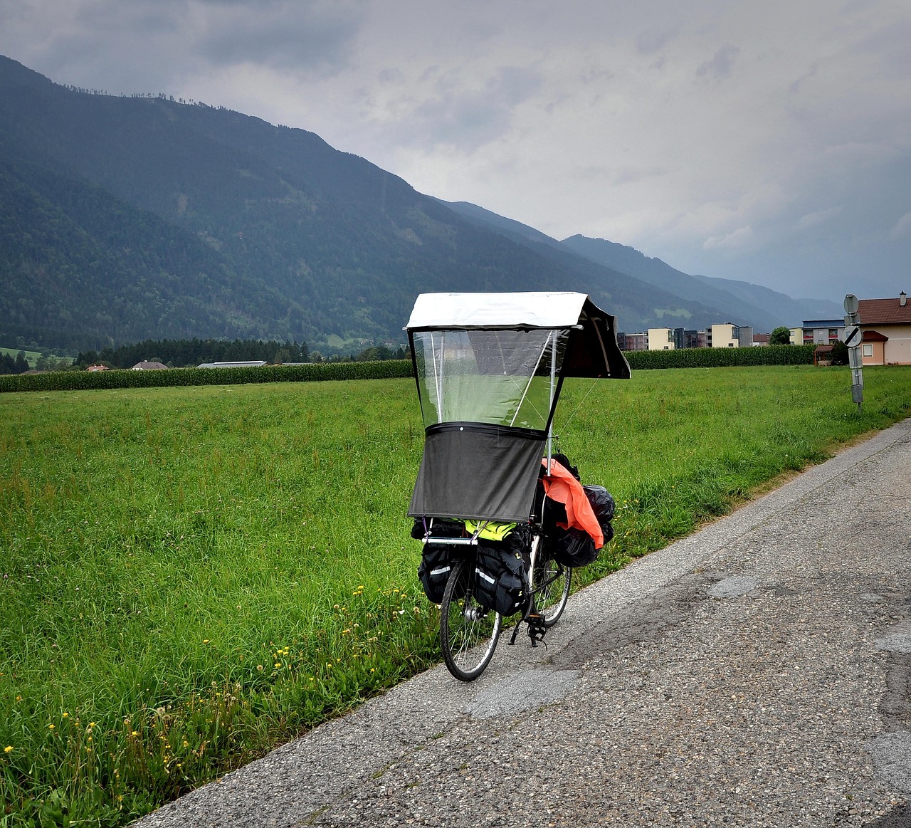 心藝電動車2016最新款，無界之旅的探索之旅